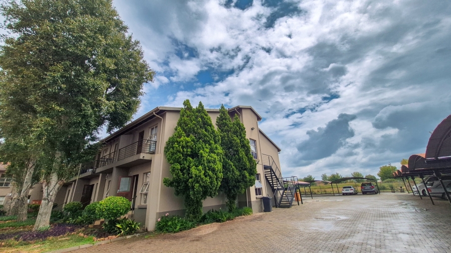 1 Bedroom Property for Sale in Elandsheuwel AH North West